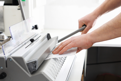Choosing the Right Paper Binding Machine: Exploring Options for Every Need