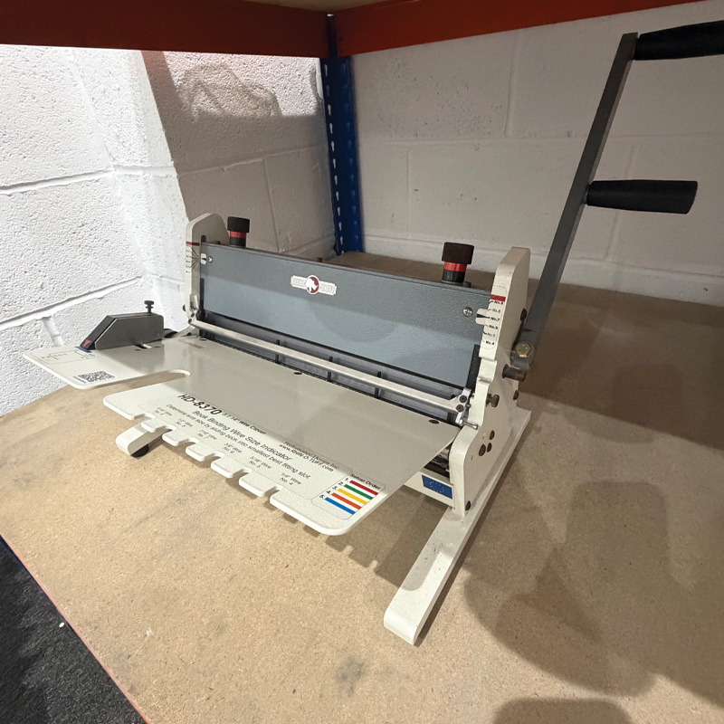 Rhin-o-Tuff HD8370 Wire Closer Front Facing